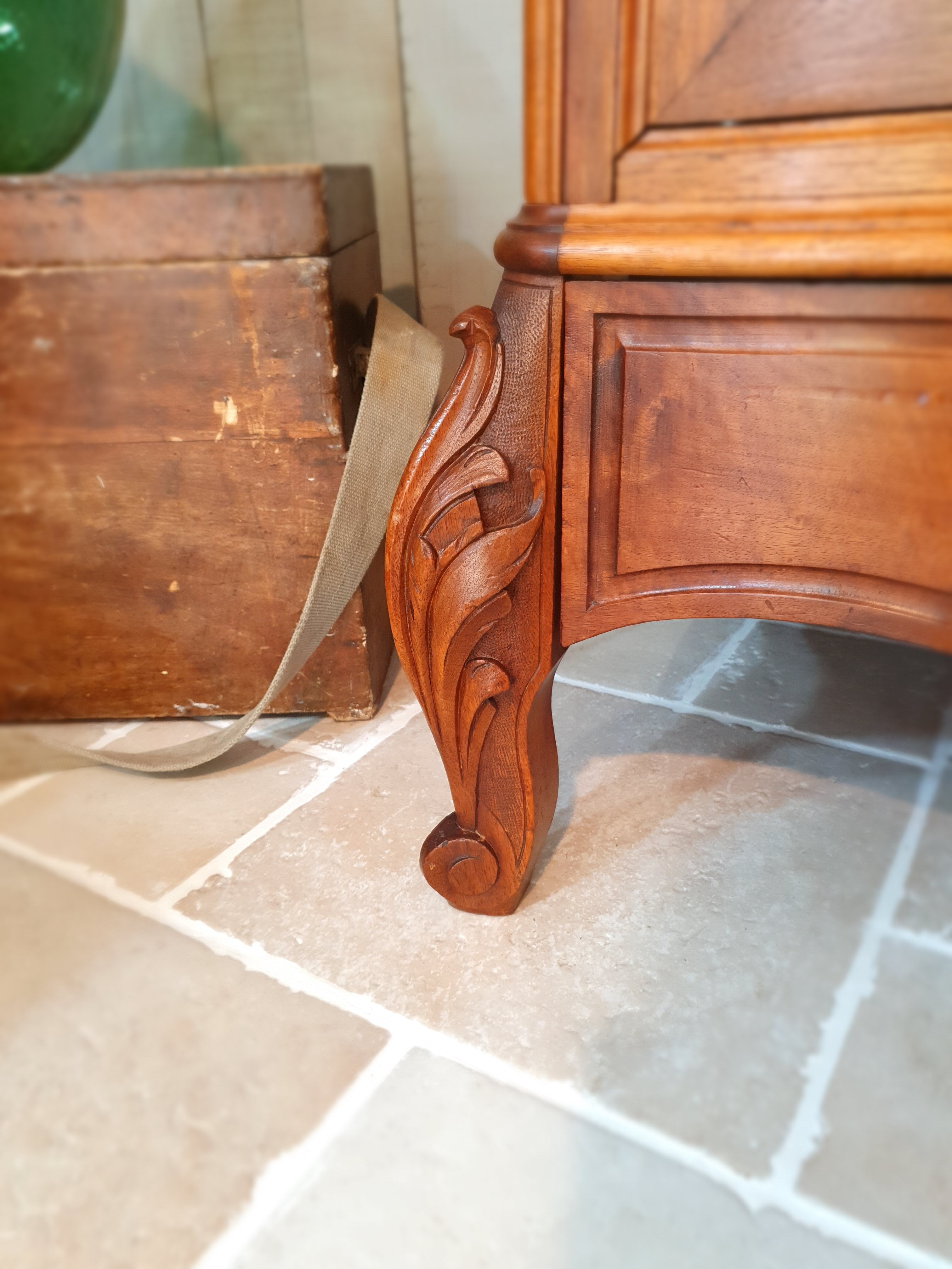 Armoire