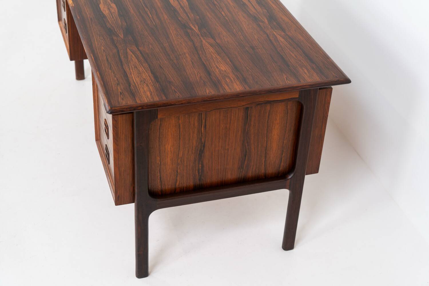 Bureau en palissandre par Edmund Brouer pour Brouer Møbelfabrik