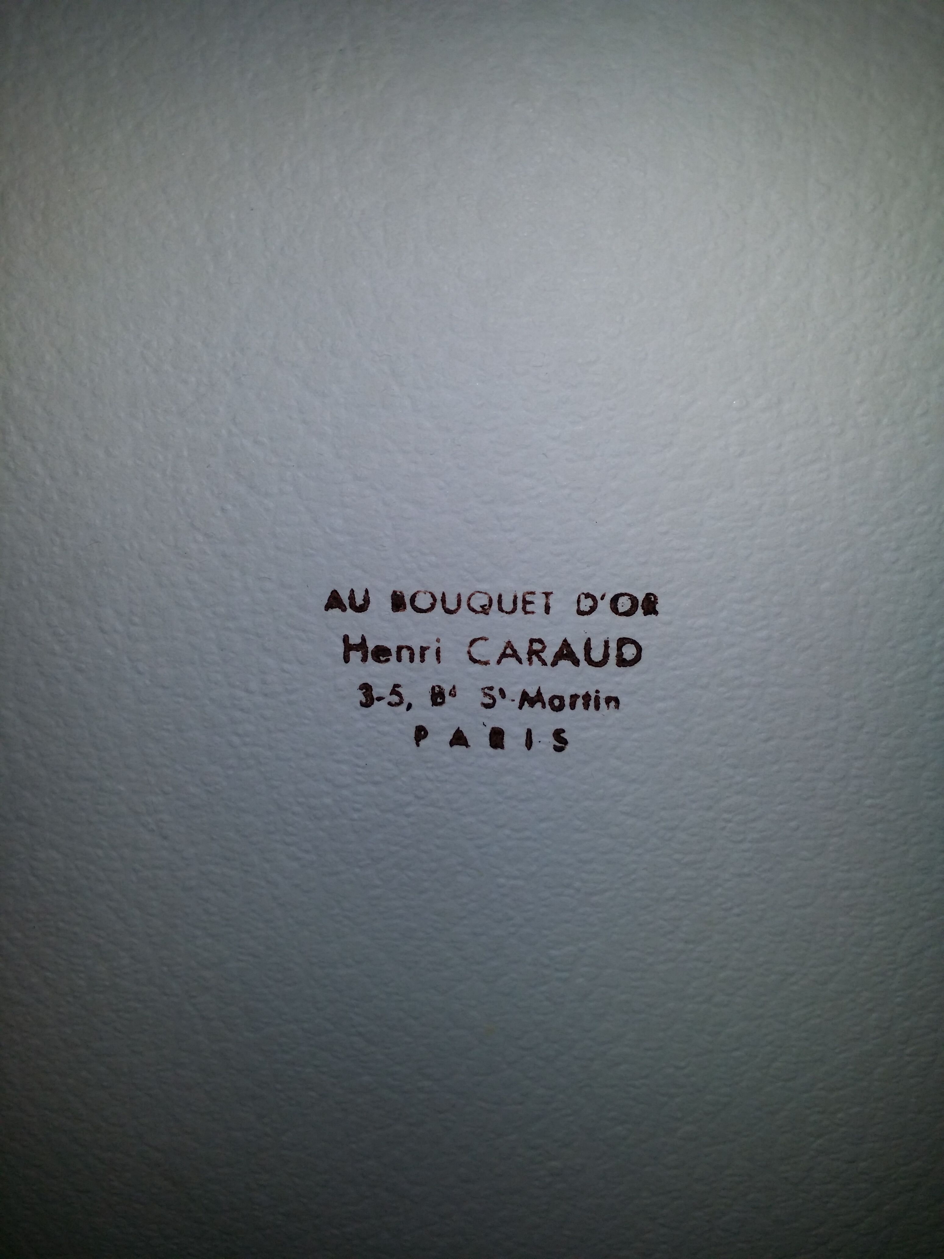 Silver or silver metal housewife