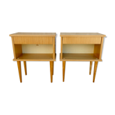 Paire de chevets en bois clair années 60