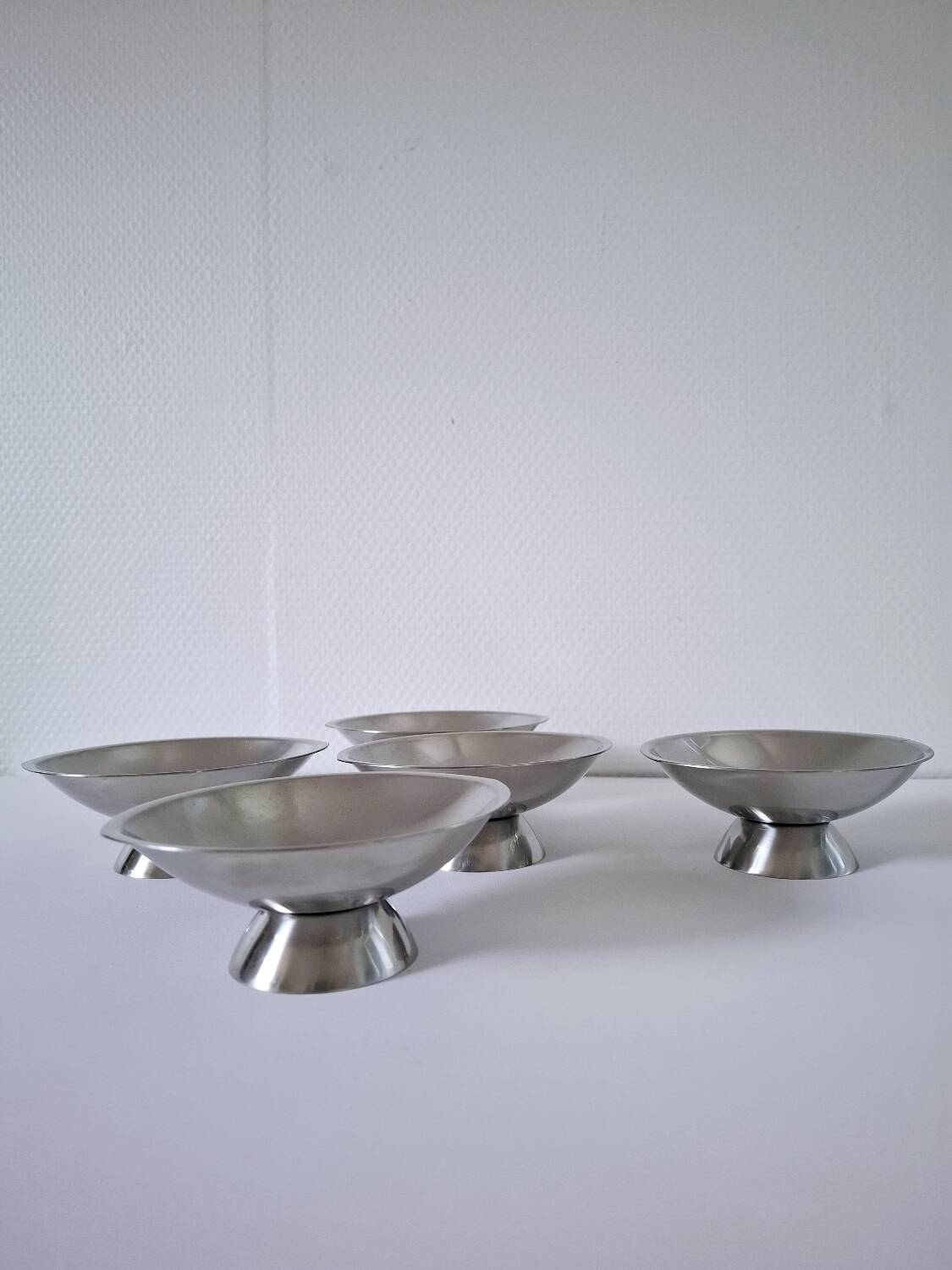 Guy Degrenne stainless steel cups
