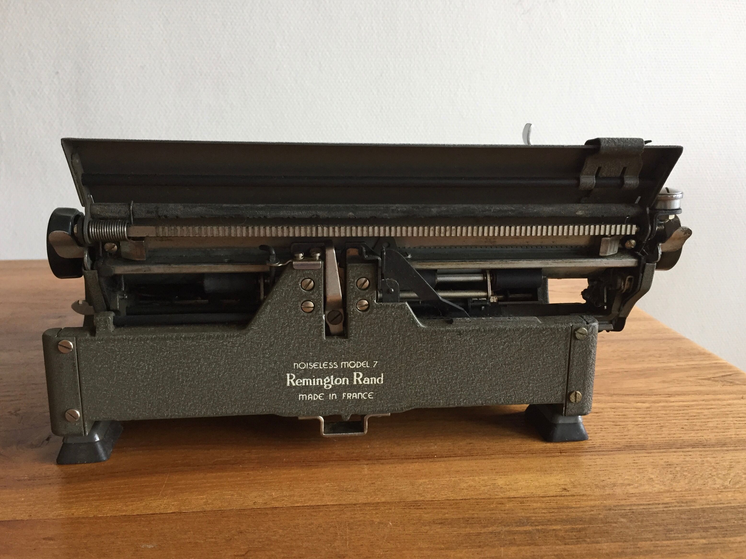 Typewriter Remington Noiseless 1930
