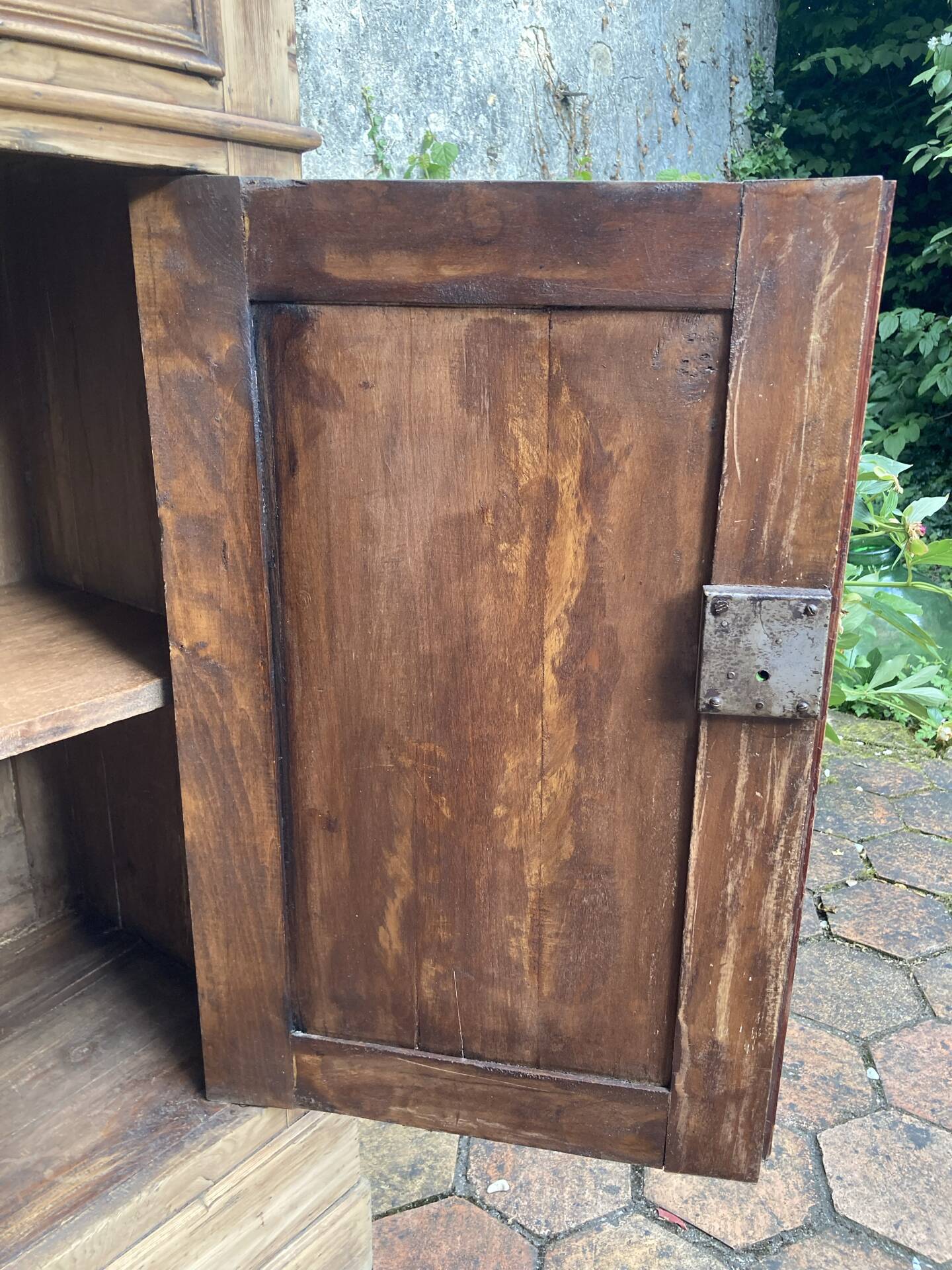 Old buffet