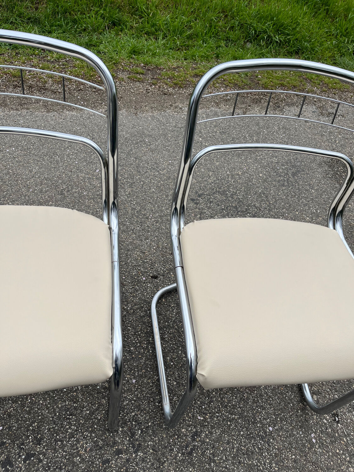 Circa chrome chairs year 1960