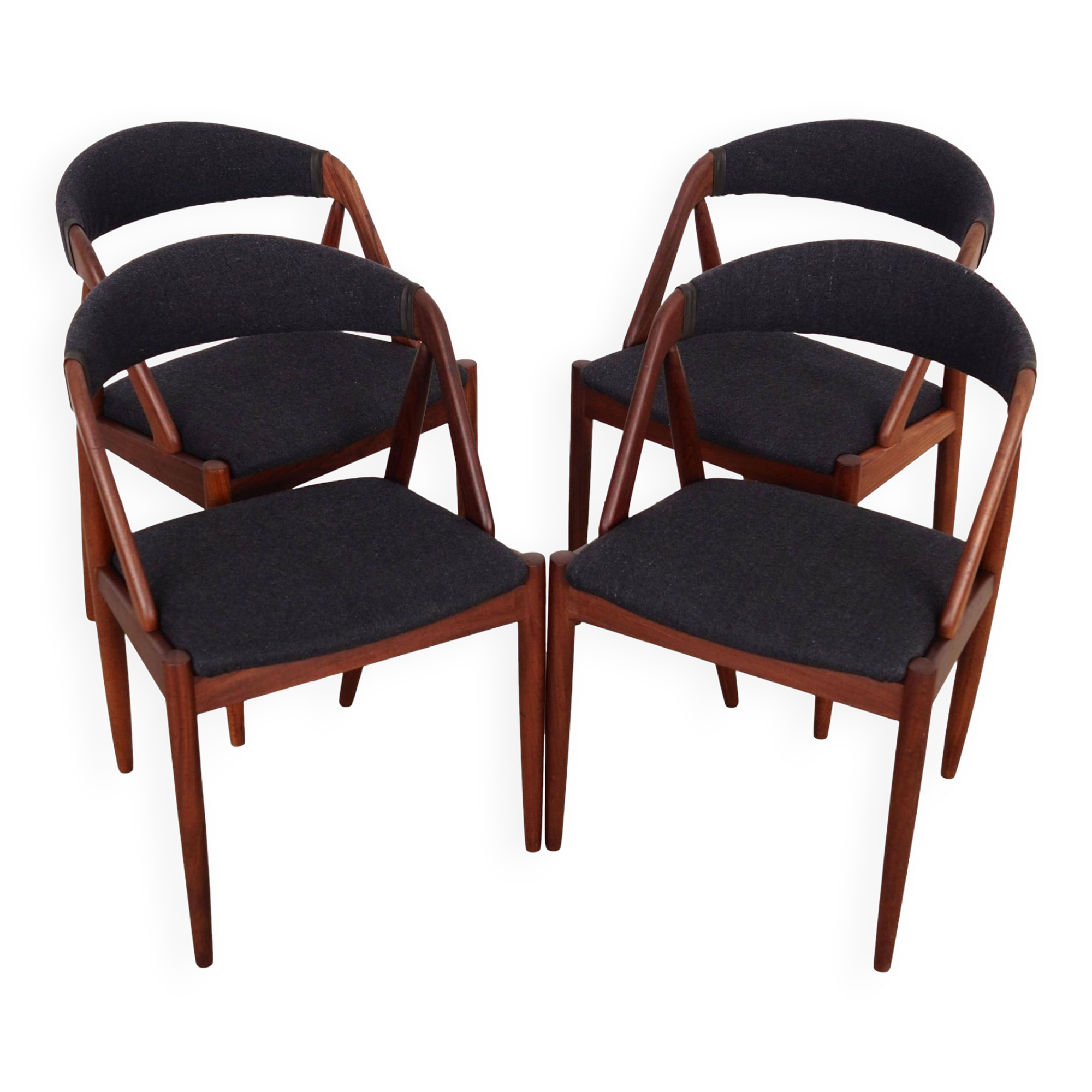 Ensemble de quatre chaises en teck, design danois, années 1970, designer : Kai Kristiansen