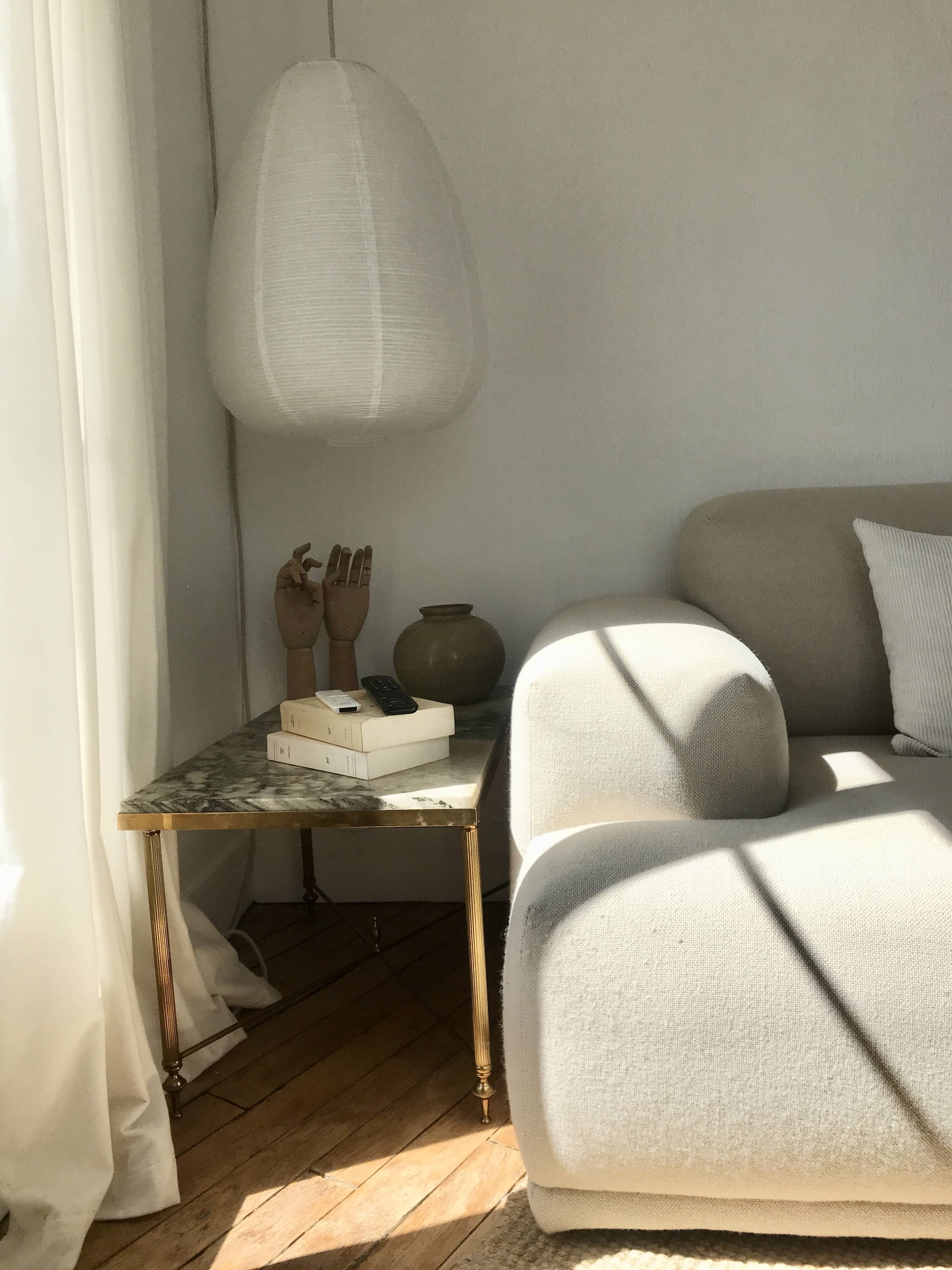 Coffee table in brass and green marble