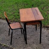 Bureau d'écolier coffre avec sa chaise