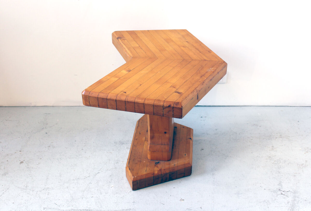 Side table in solid glued laminated pine