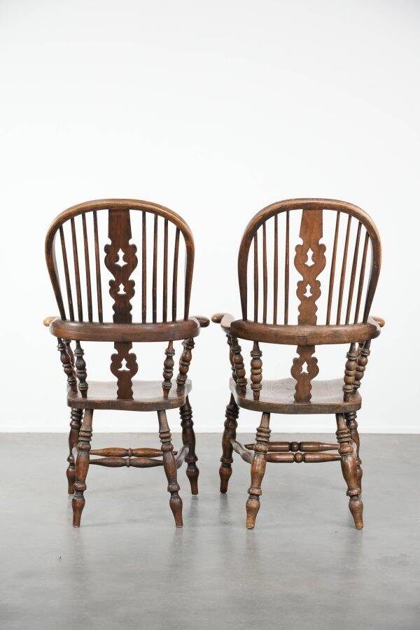 Set of two antique English highback Windsor chairs from the 18th century