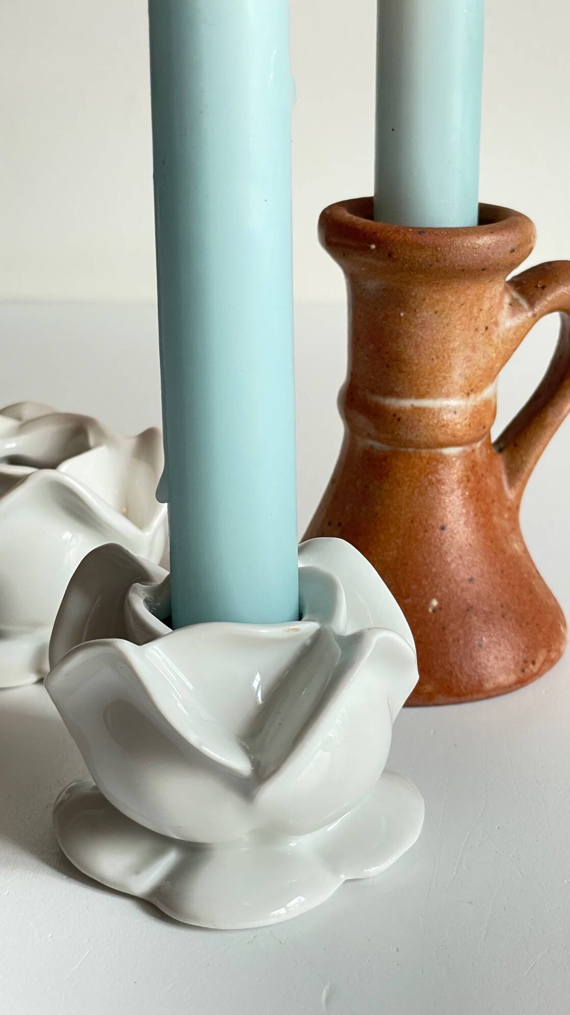 Lot bougeoirs porcelaine et grès vintage