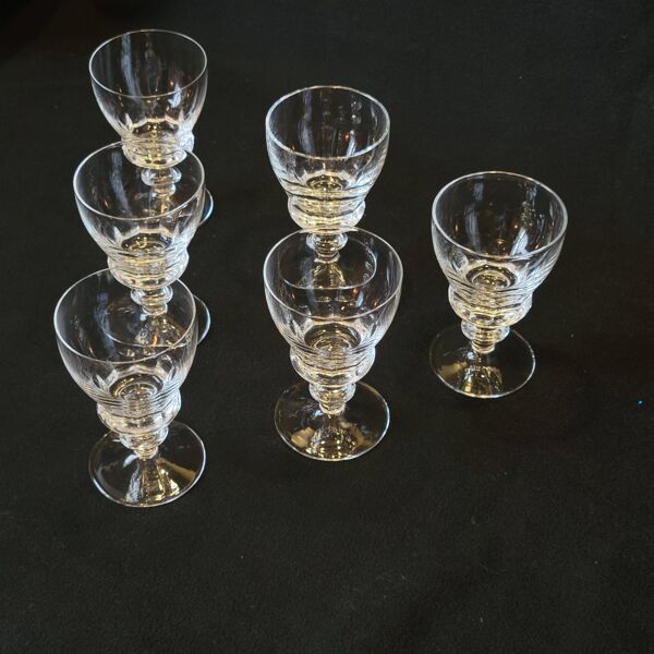 6 anciens verres à porto, vin blanc en cristal taillé