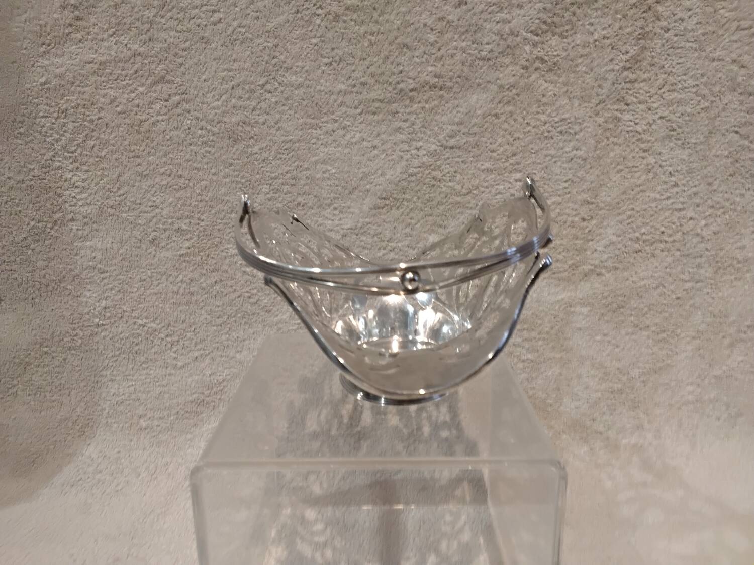 925 sterling silver basket by Birks, Canada, Art Nouveau style