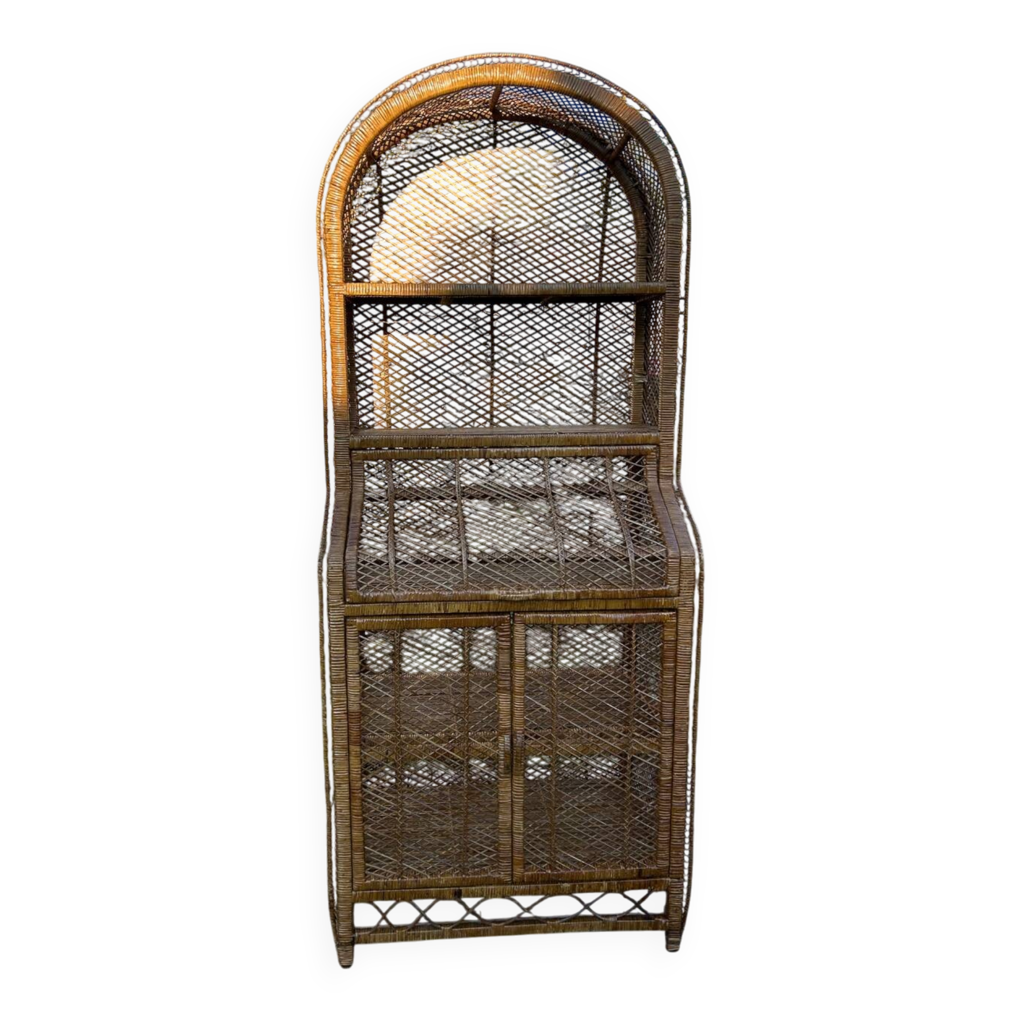 Large woven rattan shelf 🇮🇹 Vintage Italy 1970