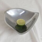 coupe vide-poche ondulée en métal