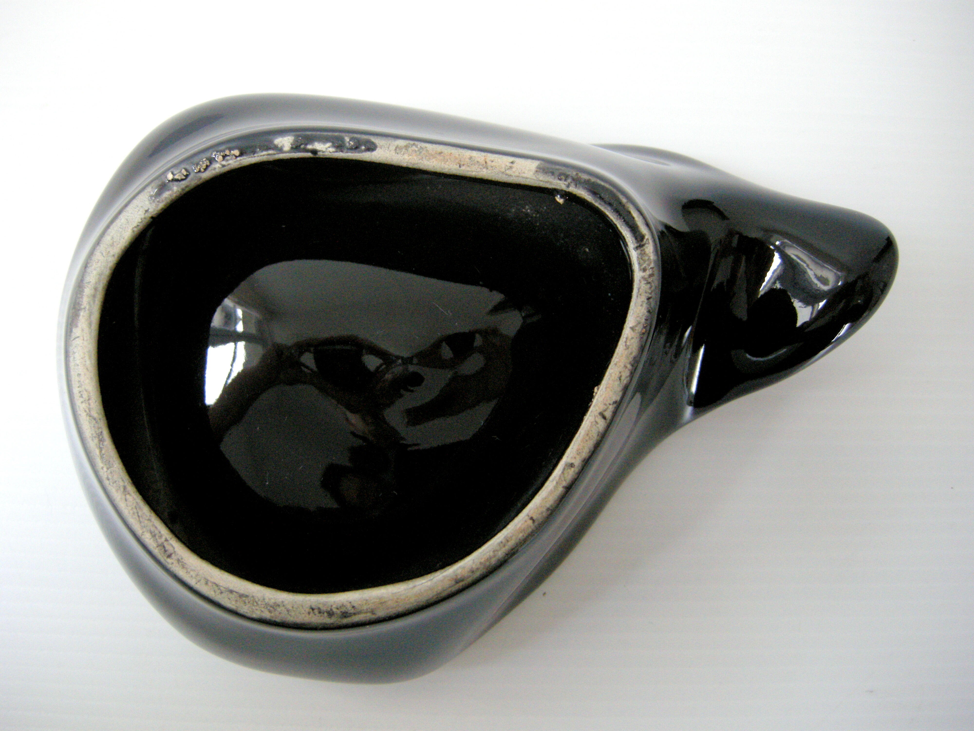 Vintage ashtray 1950 free-form ceramic