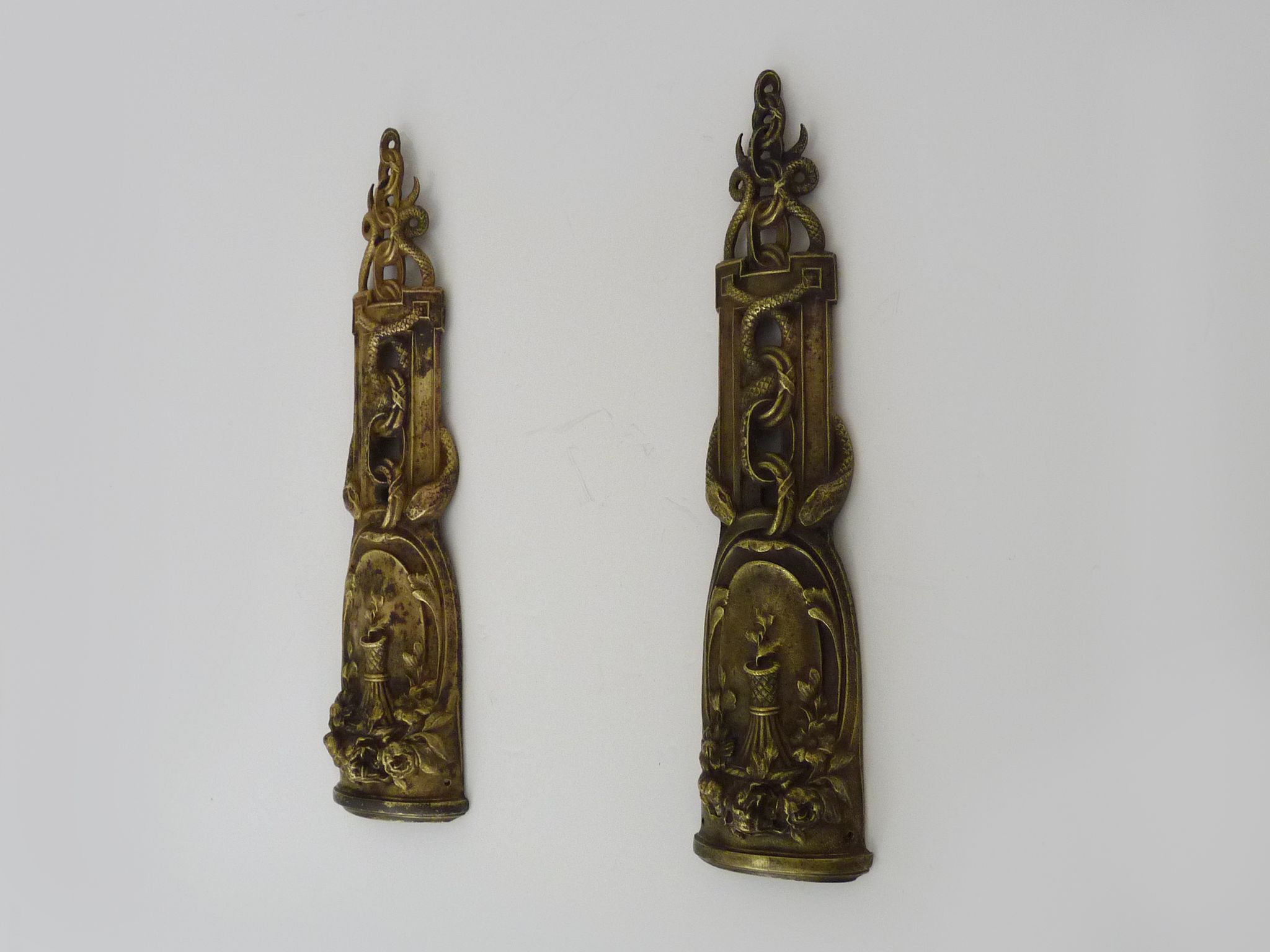 Paire de devanture de pharmacie, médecin, caducées médecine bronze. Début XXème
