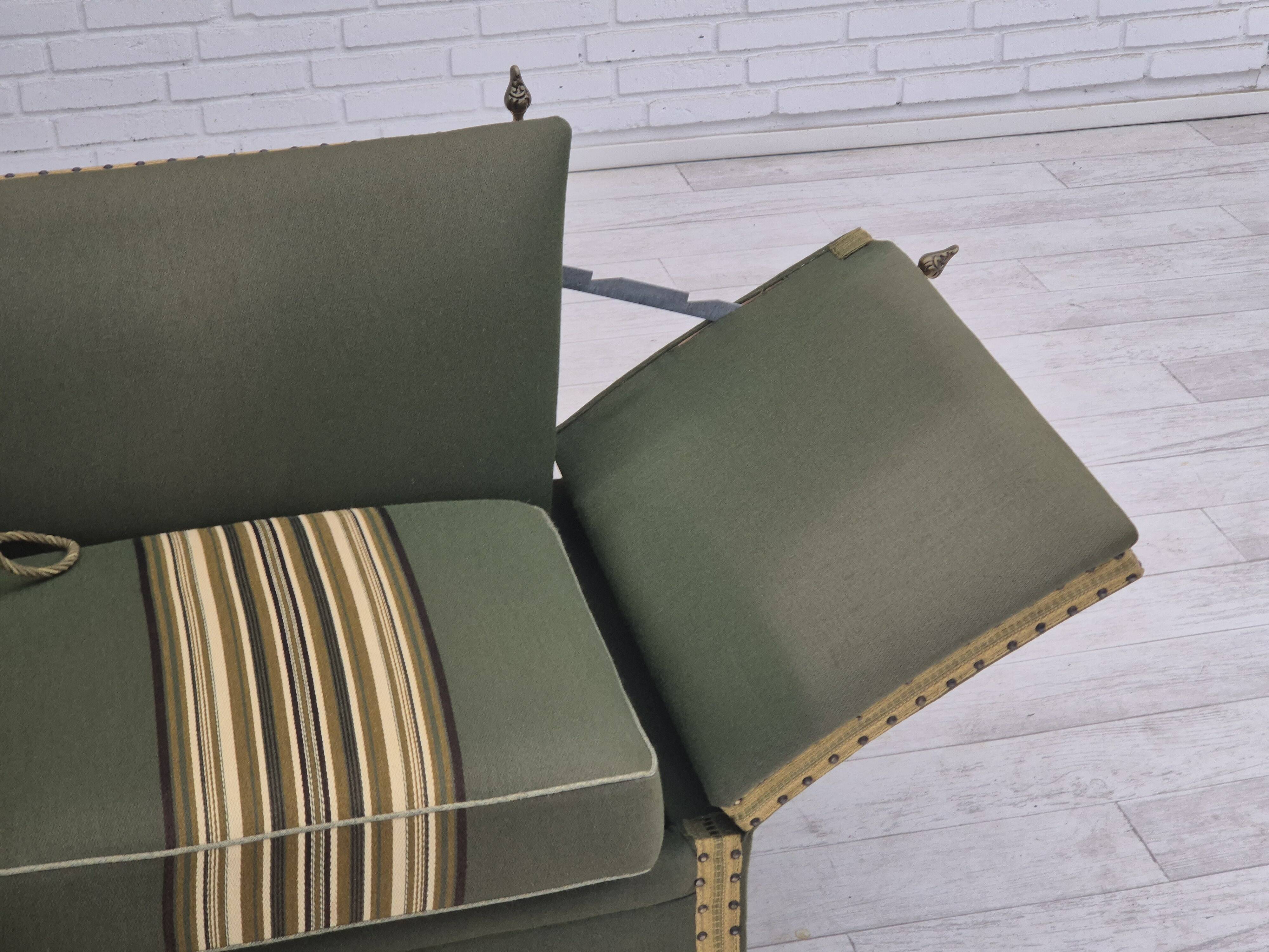 Canapé danois 2 places en velours et laine, années 1970