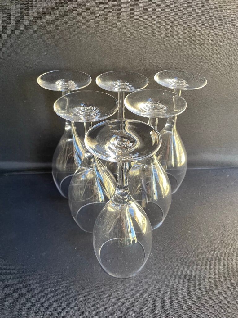 Red wine glasses