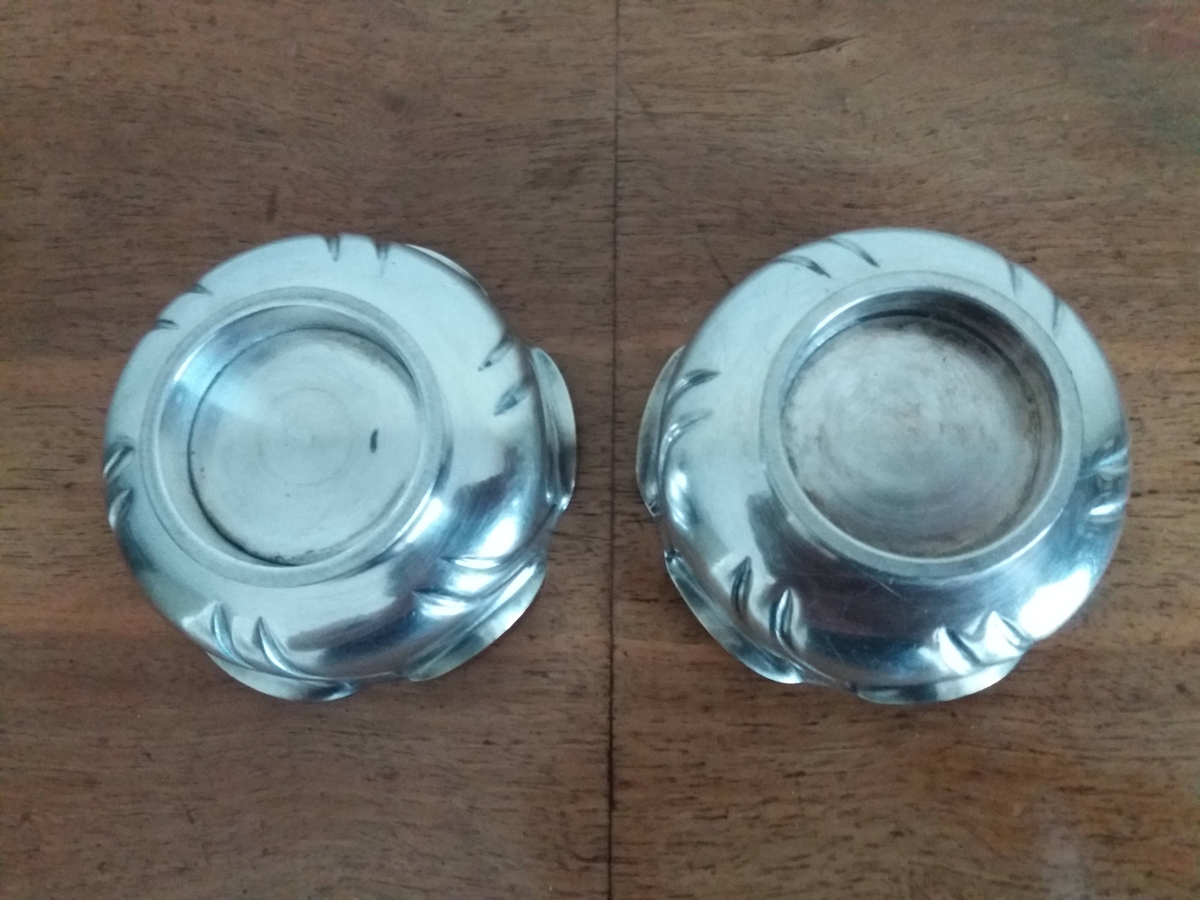PAIR OF ART DECO SILVER-PLATED CUPLES