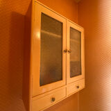 Armoire à pharmacie
