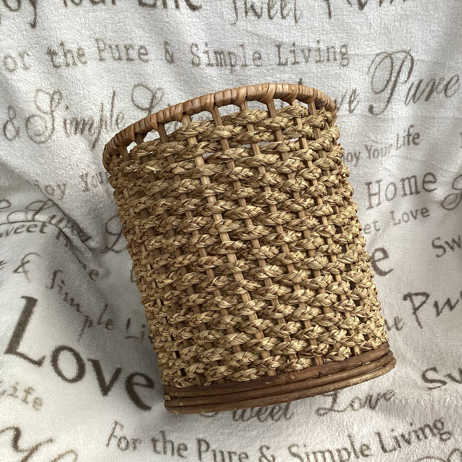 Basket woven natural fibers