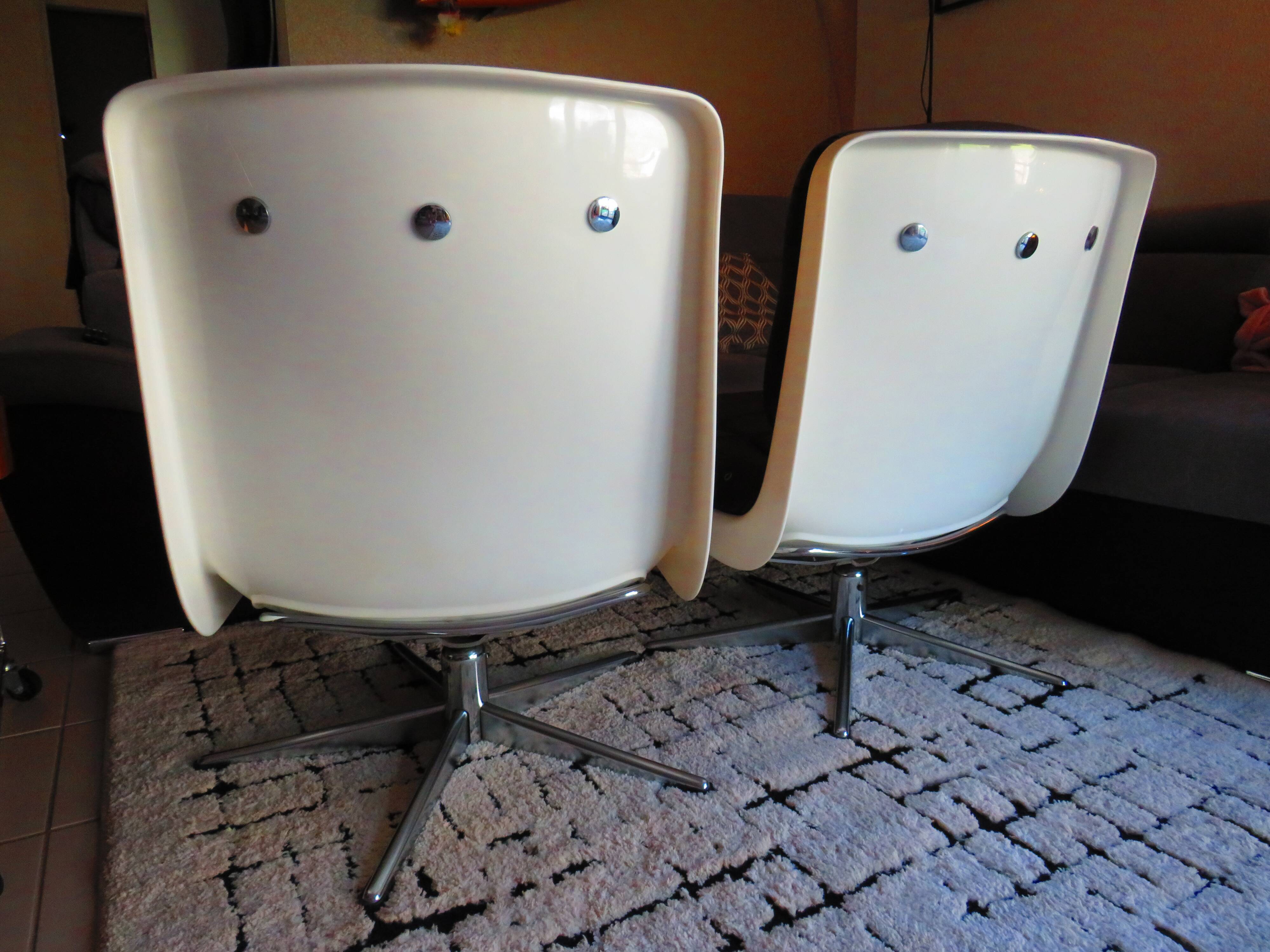 Fauteuils design 70s Grosfillex Albert Jacob – Pivotants & Rares