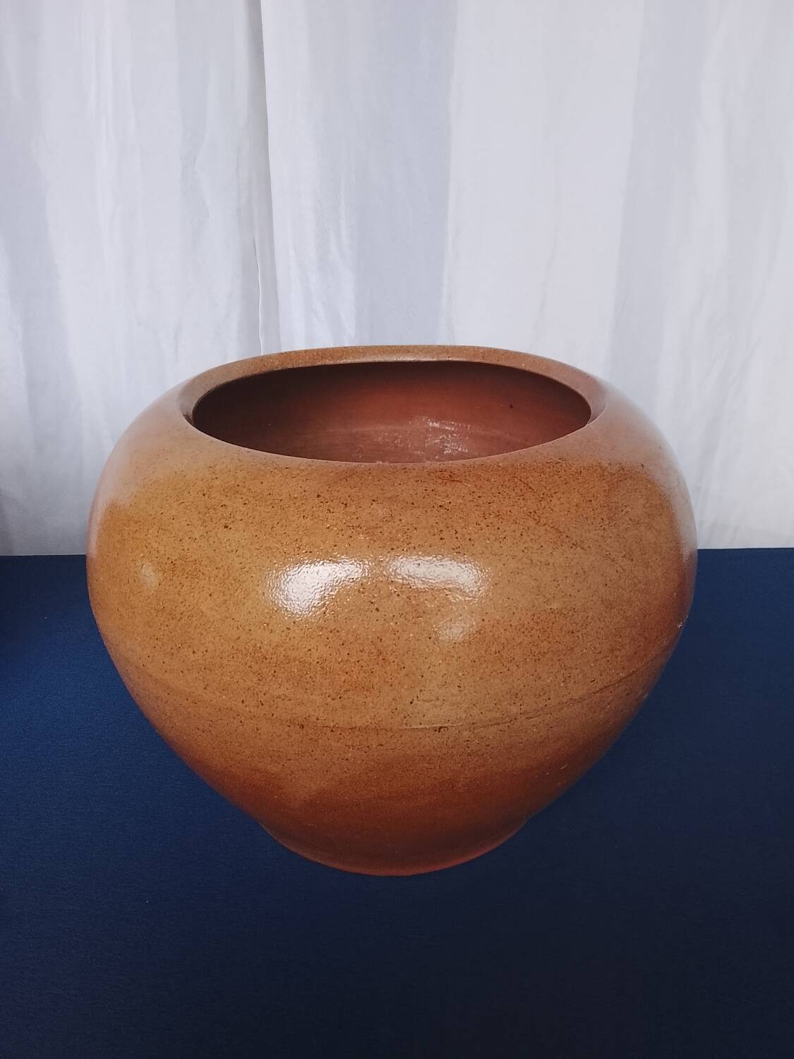 Varnished terracotta flower pots