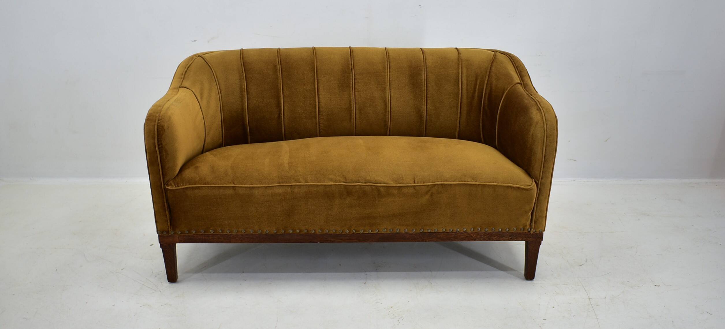 1930s Art Deco sofa, Czechoslovakia