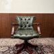 Chaise de bureau Chesterfield verte en anglais
