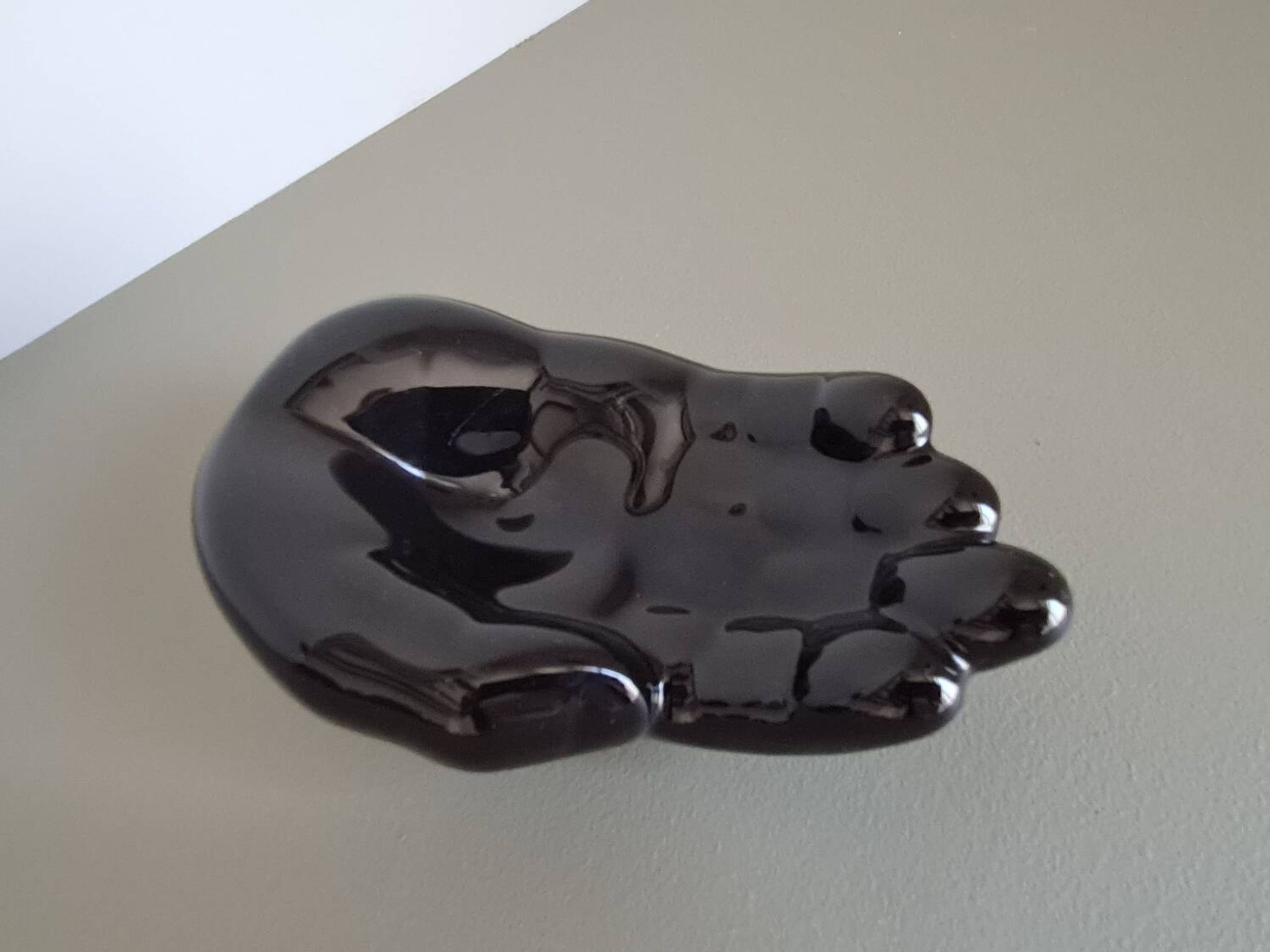 Vintage 1970s black ceramic hand-shaped trinket dish, retro decorative sculpture, centerpiece, home decor, soap dish