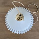 Opaline dentelée blanche