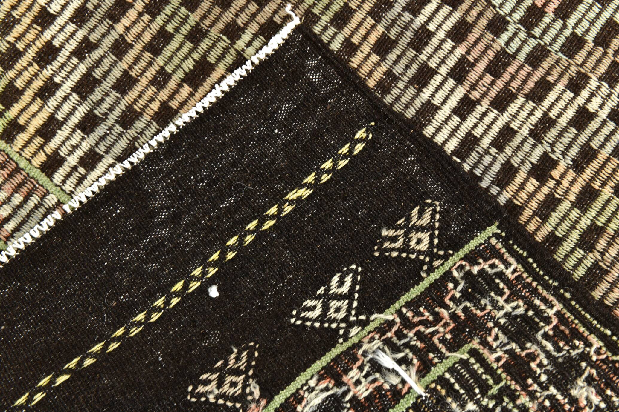 6x9 Yellow Brown Vintage Kilim Rug 199x264Cm