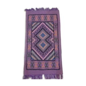 Kilim violet berbère fait à la