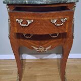 Commode en marqueterie et marbre vert