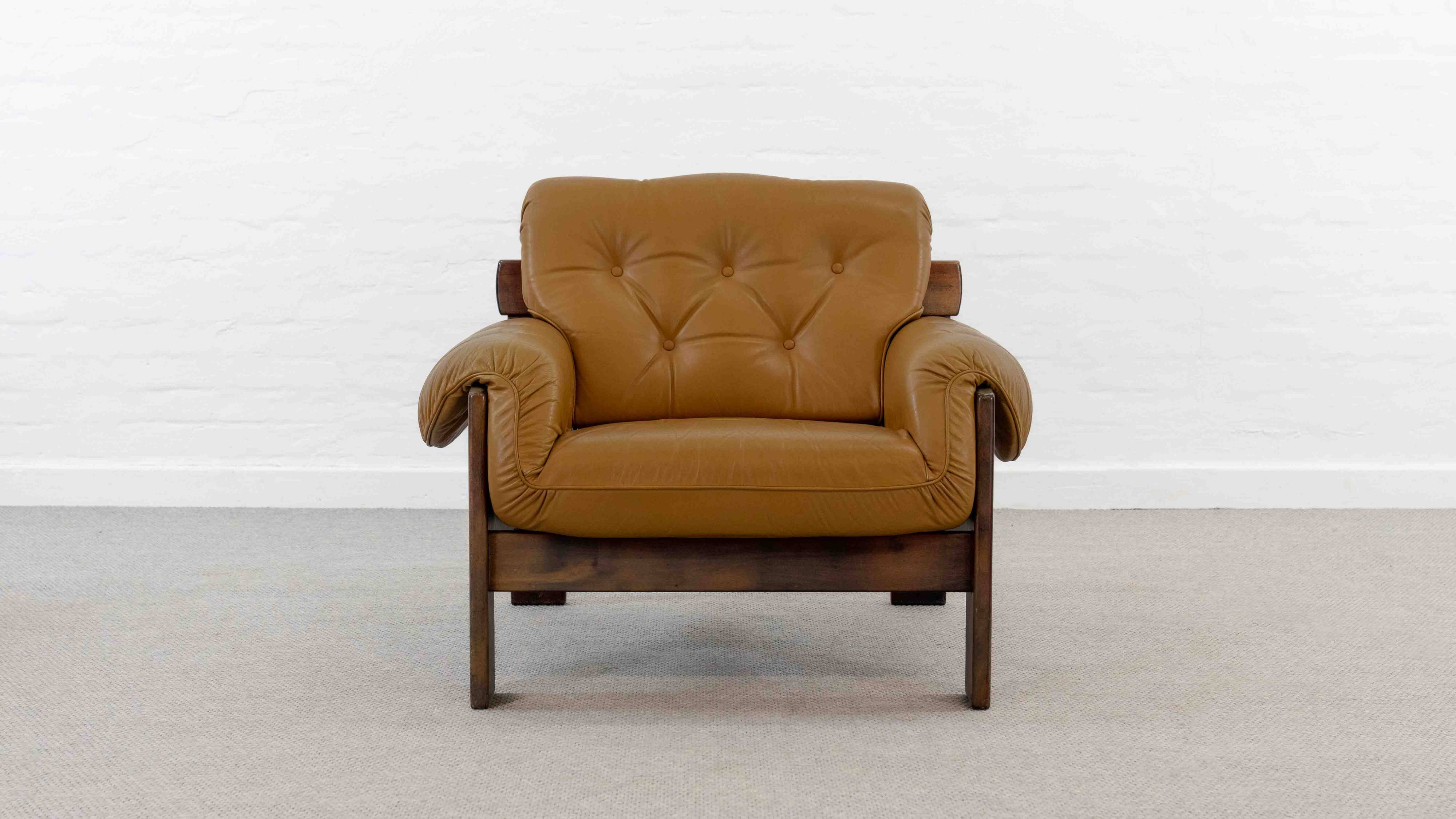 Brazilian Style Leather Seating Group