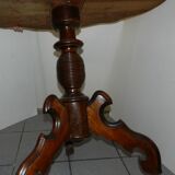Violin table