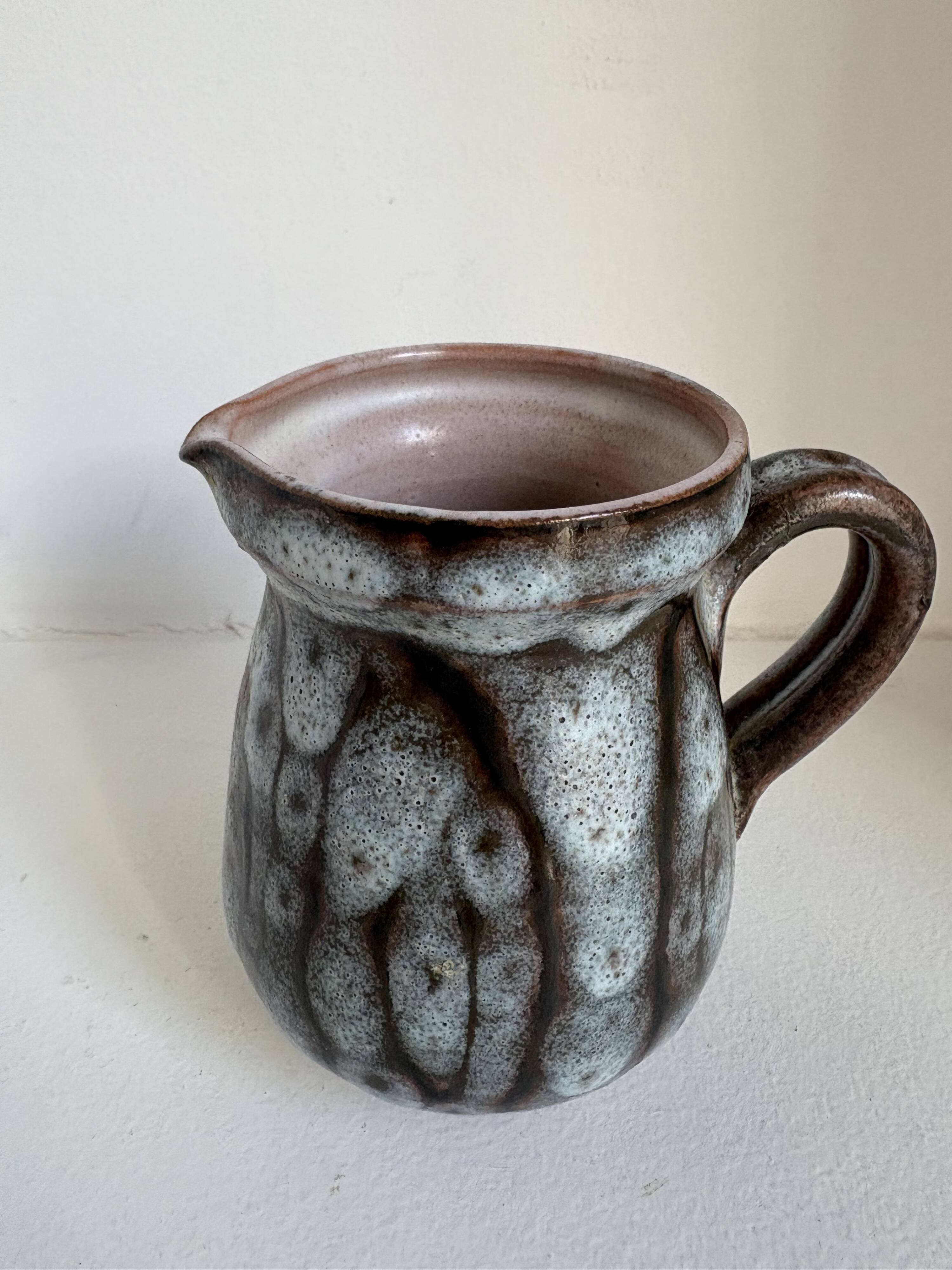 Set of 22 decorative items