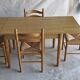 Table bois avec 2 rallonges + 4 chaises bois paillées