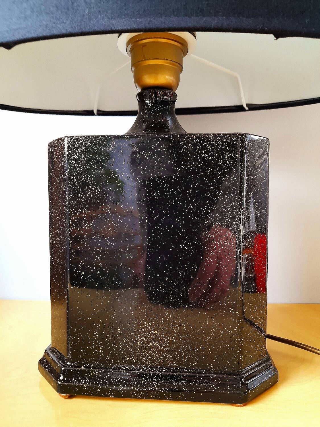 Lampe en céramique noir et or ,1980.