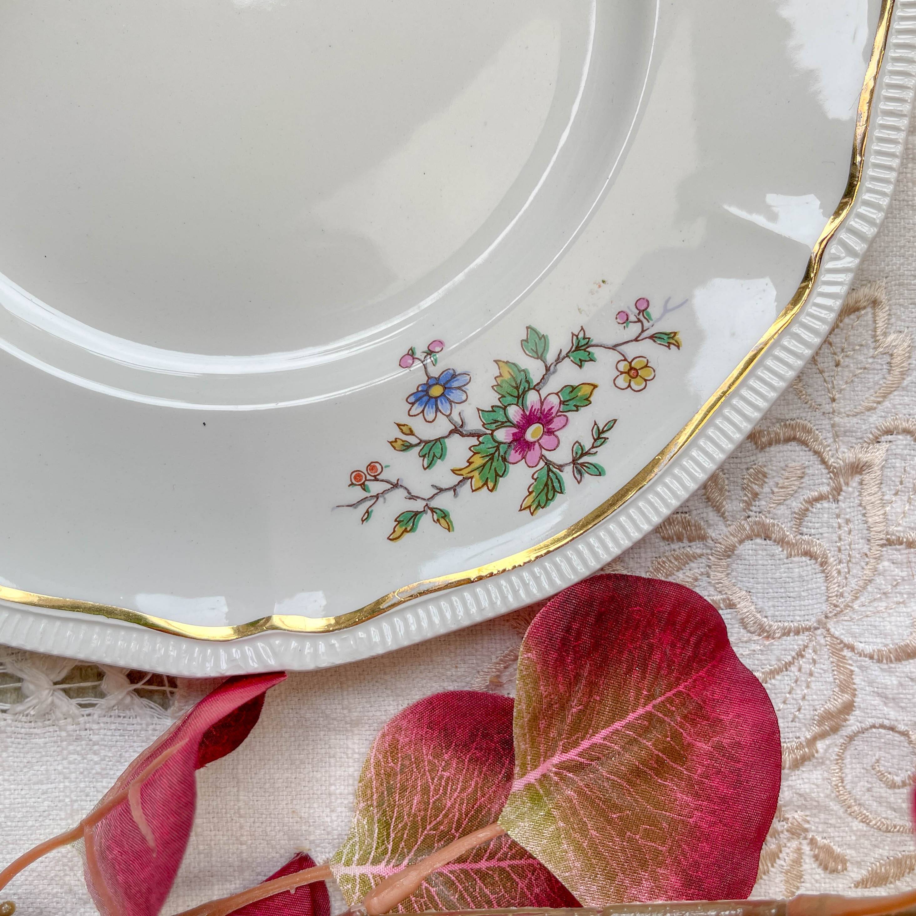 5 Vintage Longchamp Chantilly Porcelain Dinner Plates - Bird Motif