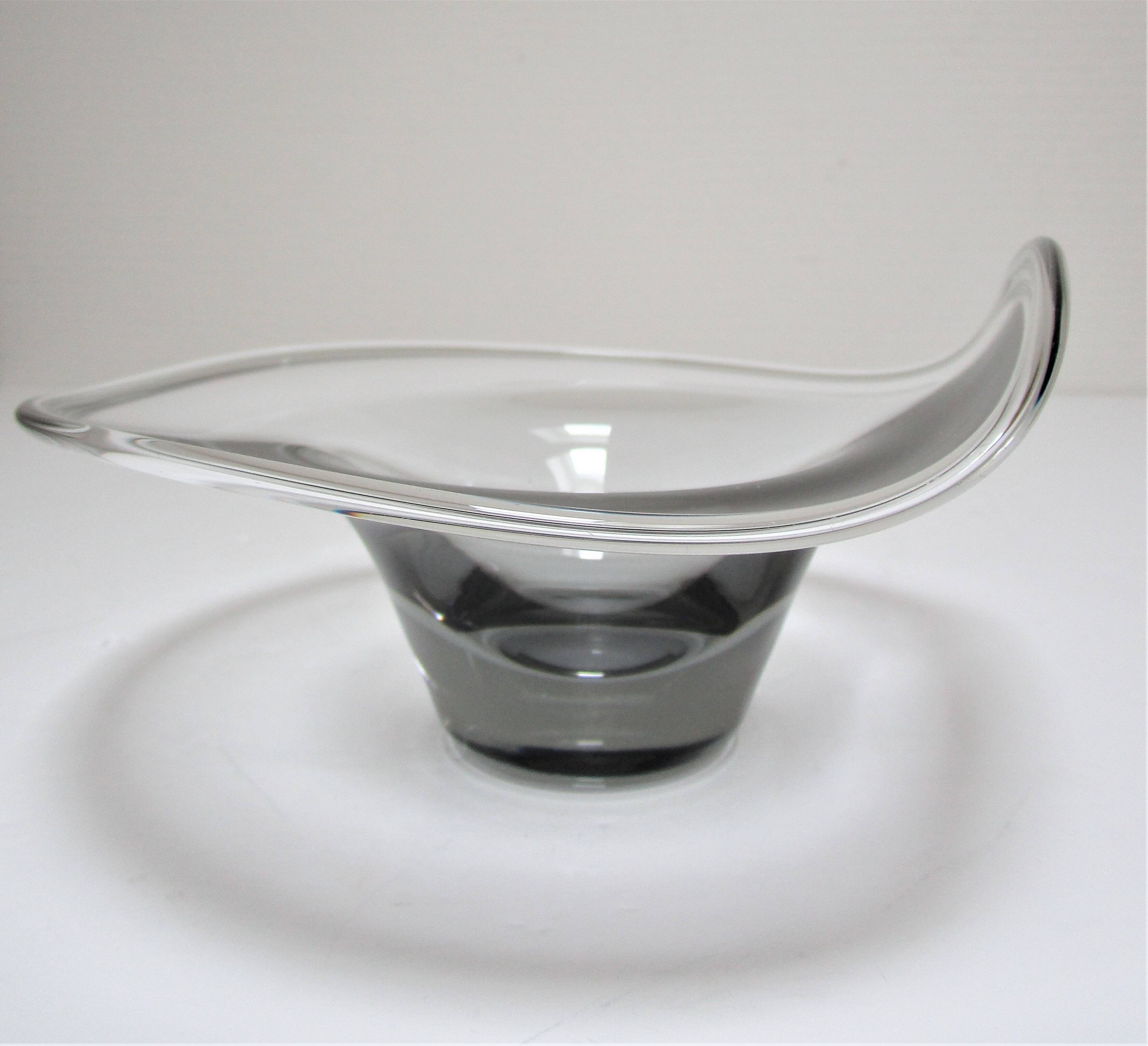 glass bowl vicke lindstrand kosta design stamped