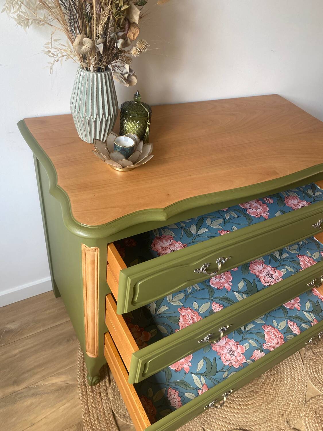 3-drawer chest of drawers redesigned in woody green and wood