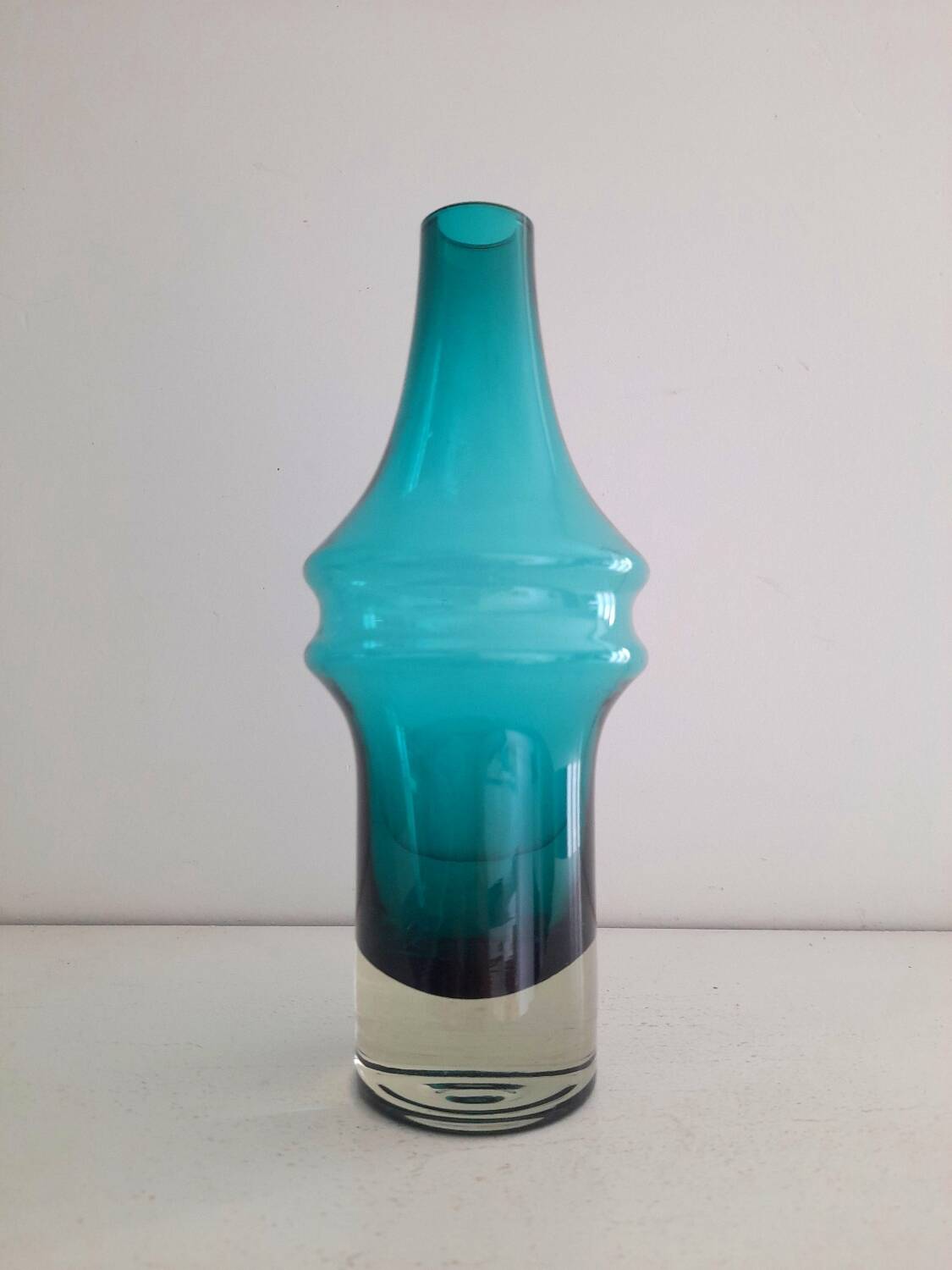 Green vase Tamara Aladin for Las Riihimäen