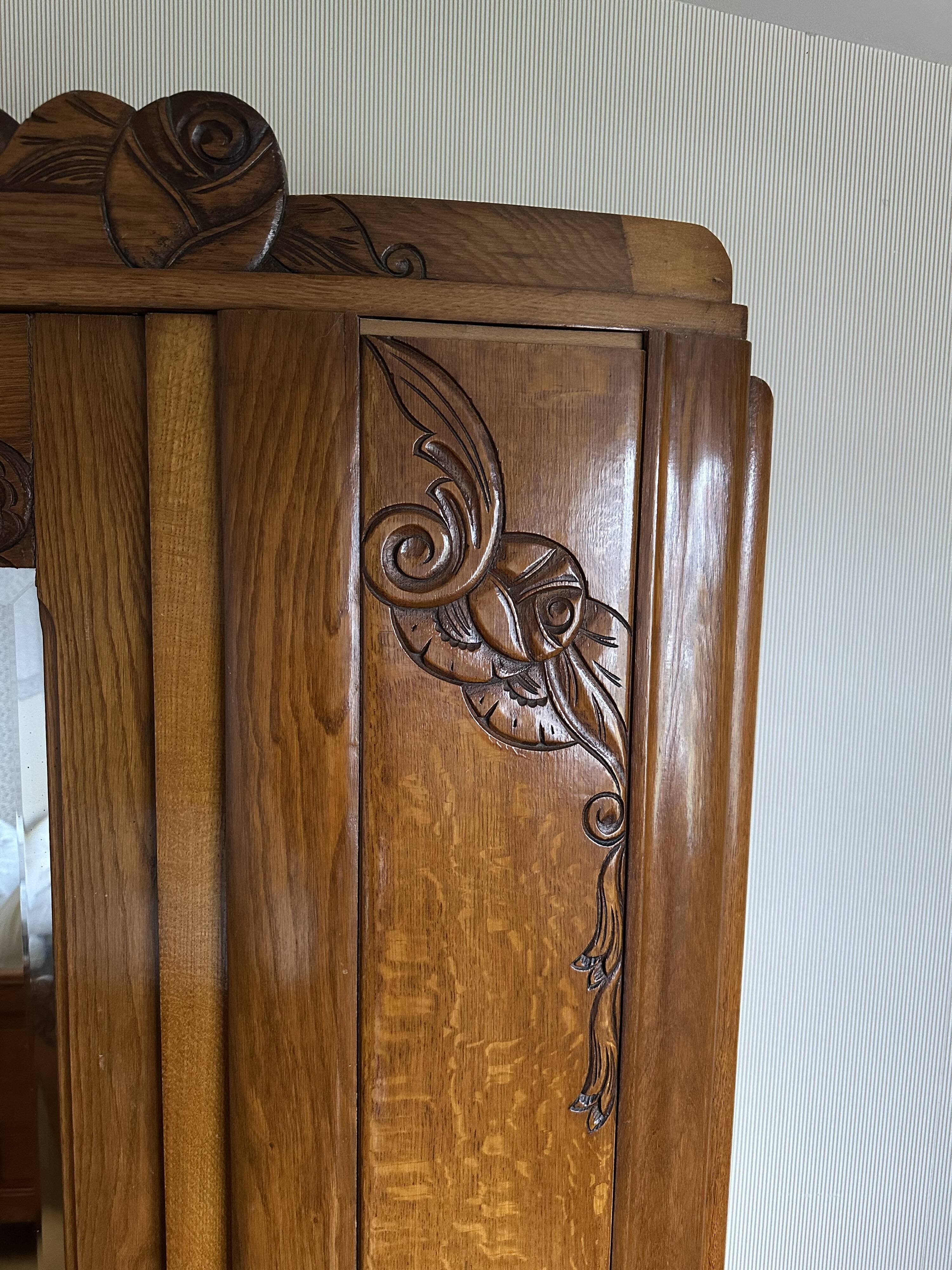 Art Deco wardrobe