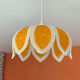 Suspension vintage fleur orange