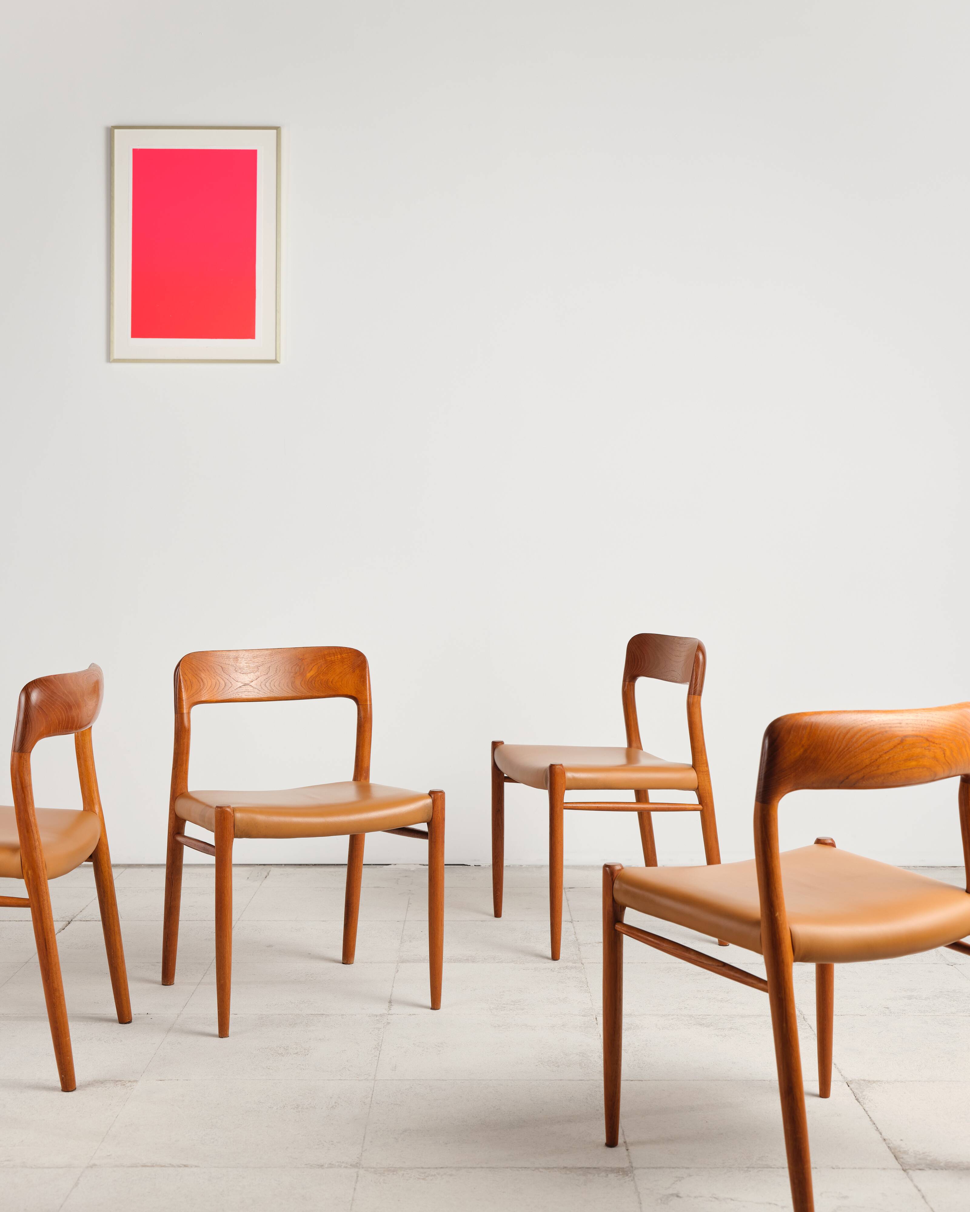 Ensemble de quatre chaises de salle à manger par Niels O. Møller