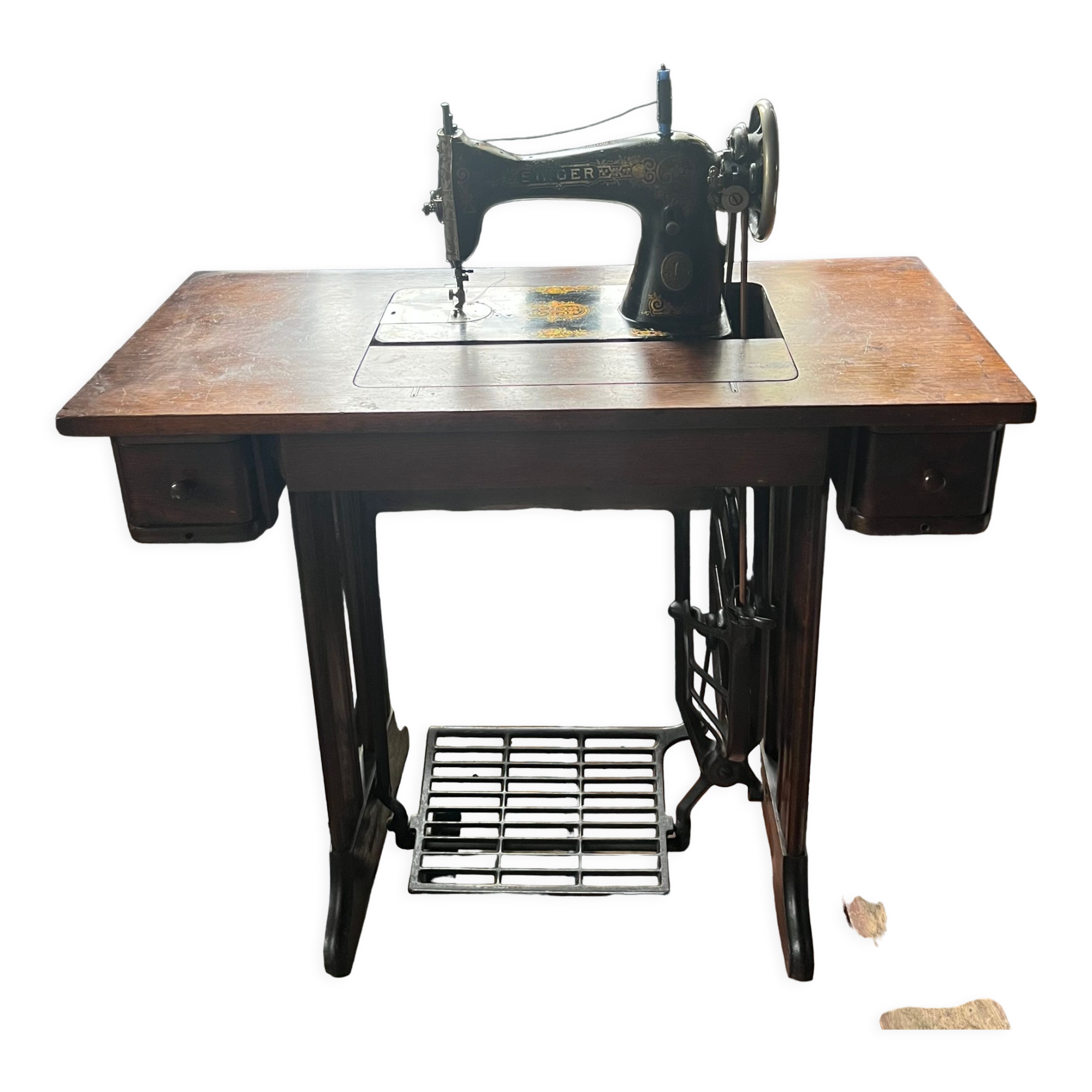 1932 Singer sewing machine