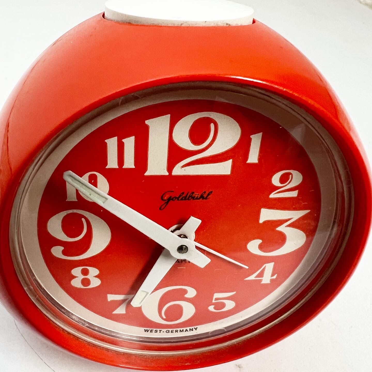 Vintage alarm clock Goldbühl orange