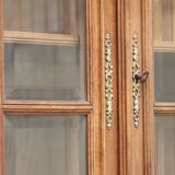 Armoire en noyer vers 1880