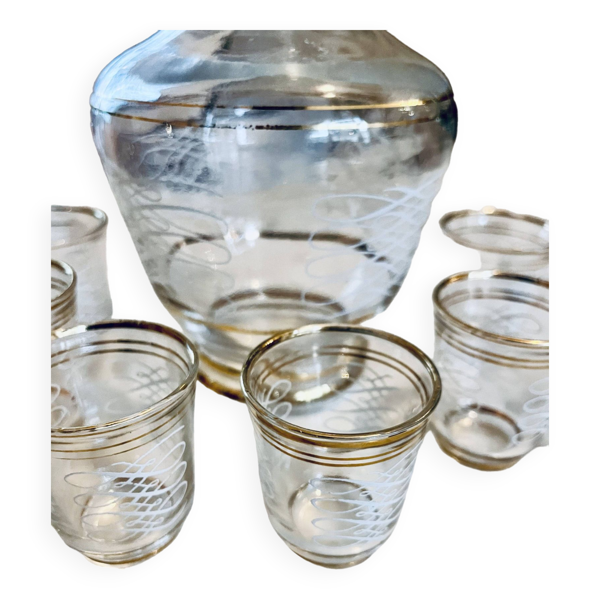 Carafe-glasses-Old liquor service, gold thread